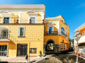 Casa Neval Lacco Ameno